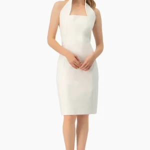 Vestido corto de cuello alto